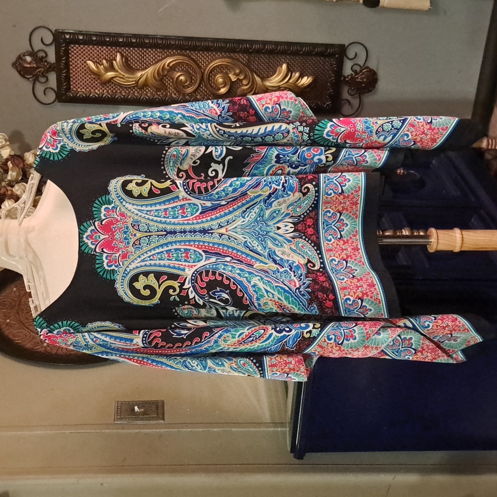 Autonomy poncho top